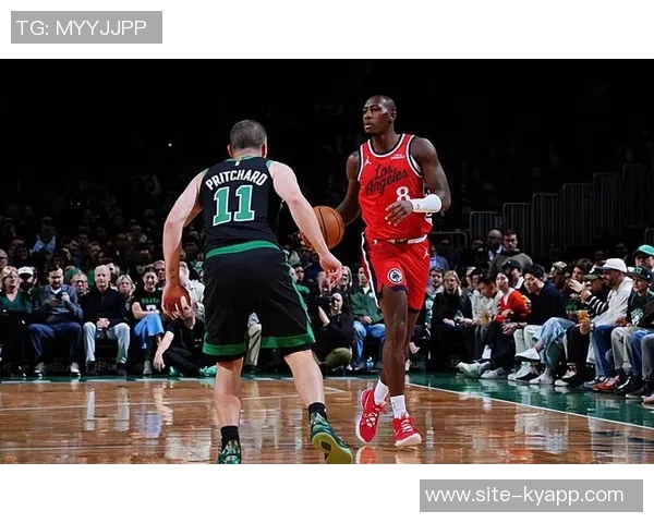 快船赛季常规表现16胜3负却遭遇3胜16负低迷期令人震惊 快船赛季常规表现16胜3负却遭遇3胜16负低迷期令人震惊