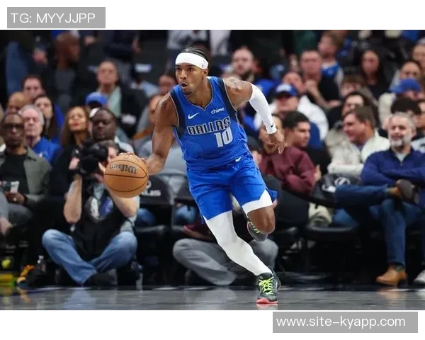 掘金缺阵影响防守表现福克斯与瓦塞尔在激烈对抗中展现实力